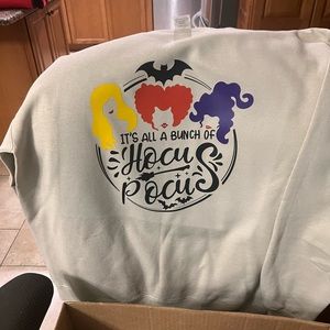 Halloween Hocus Pocus crew